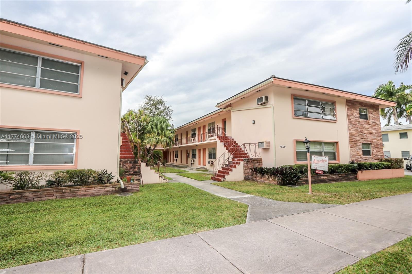 Rental Property at 1250 S Alhambra Cir 16, Coral Gables, Broward County, Florida - Bedrooms: 1 
Bathrooms: 1  - $1,900 MO.