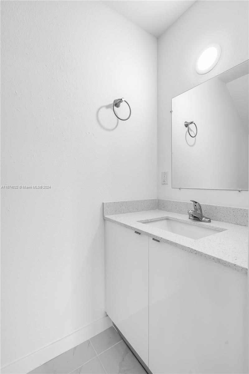 1231-1233 NW 9 AVE CONDO - Residential