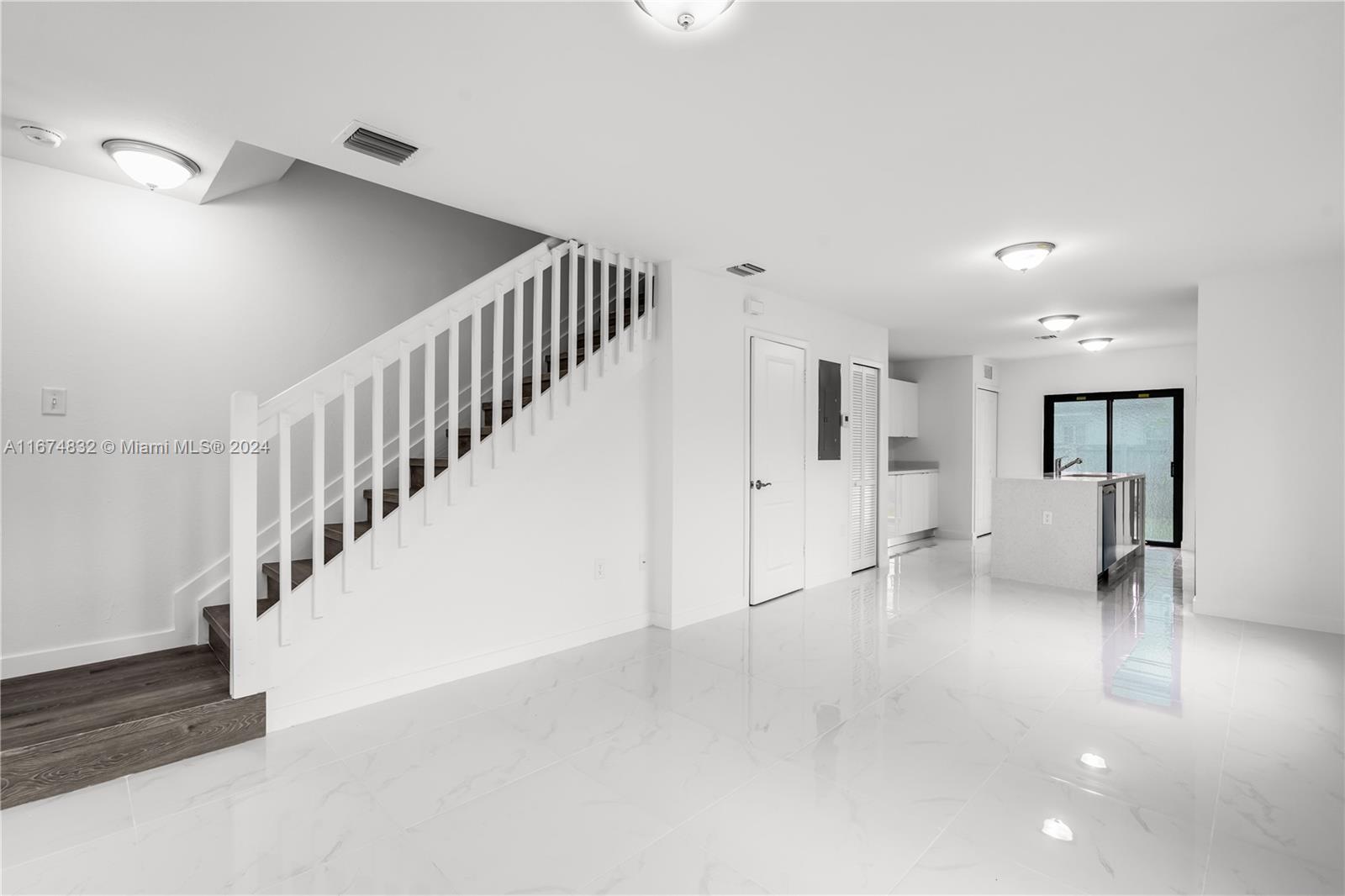1231-1233 NW 9 AVE CONDO - Residential