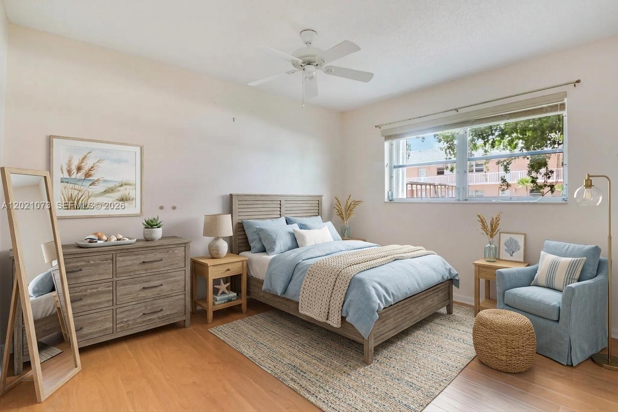 THE LITTLE CLUB CONDO - Residential