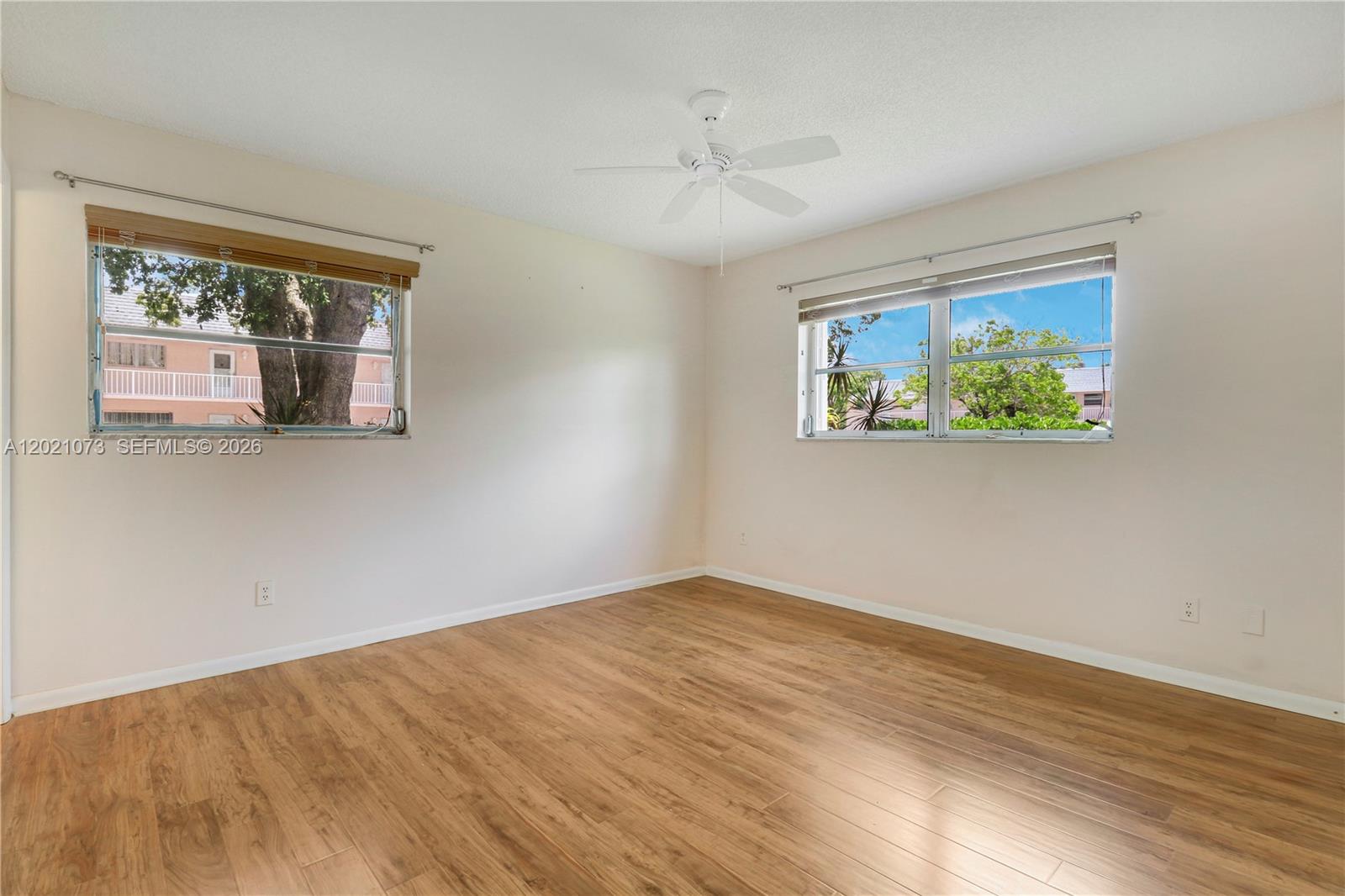 THE LITTLE CLUB CONDO - Residential