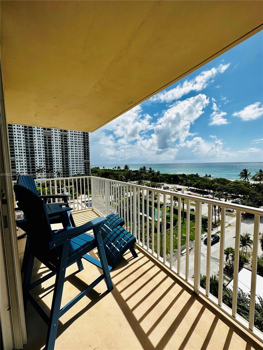 STRATFORD TOWERS CONDO - Residential Lease