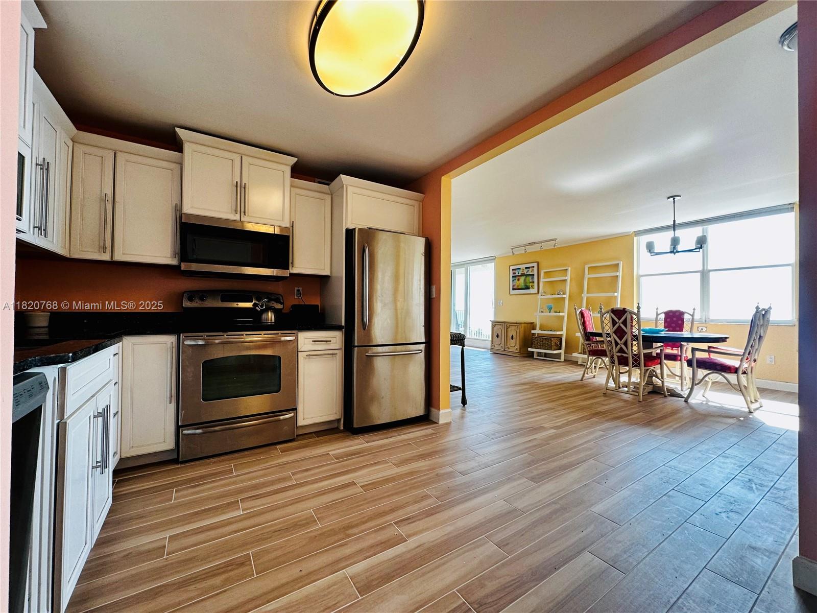 STRATFORD TOWERS CONDO - Residential Lease