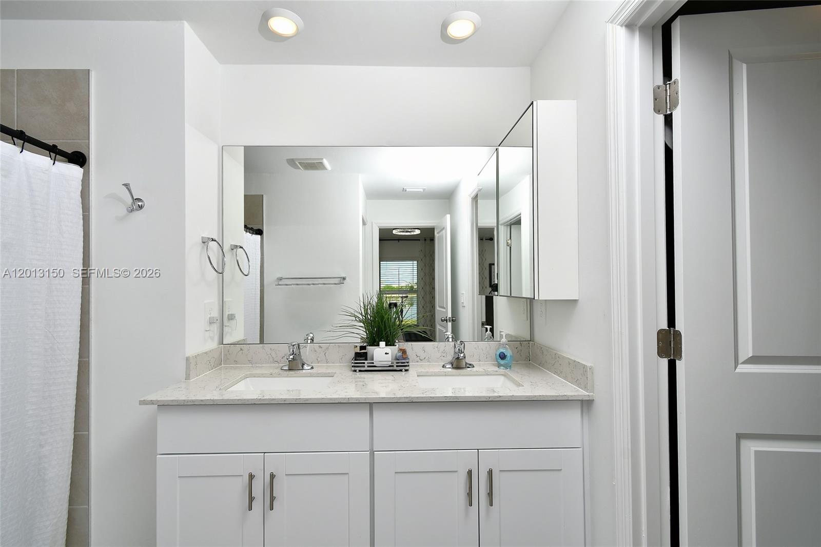Savannah Lakes - Residential