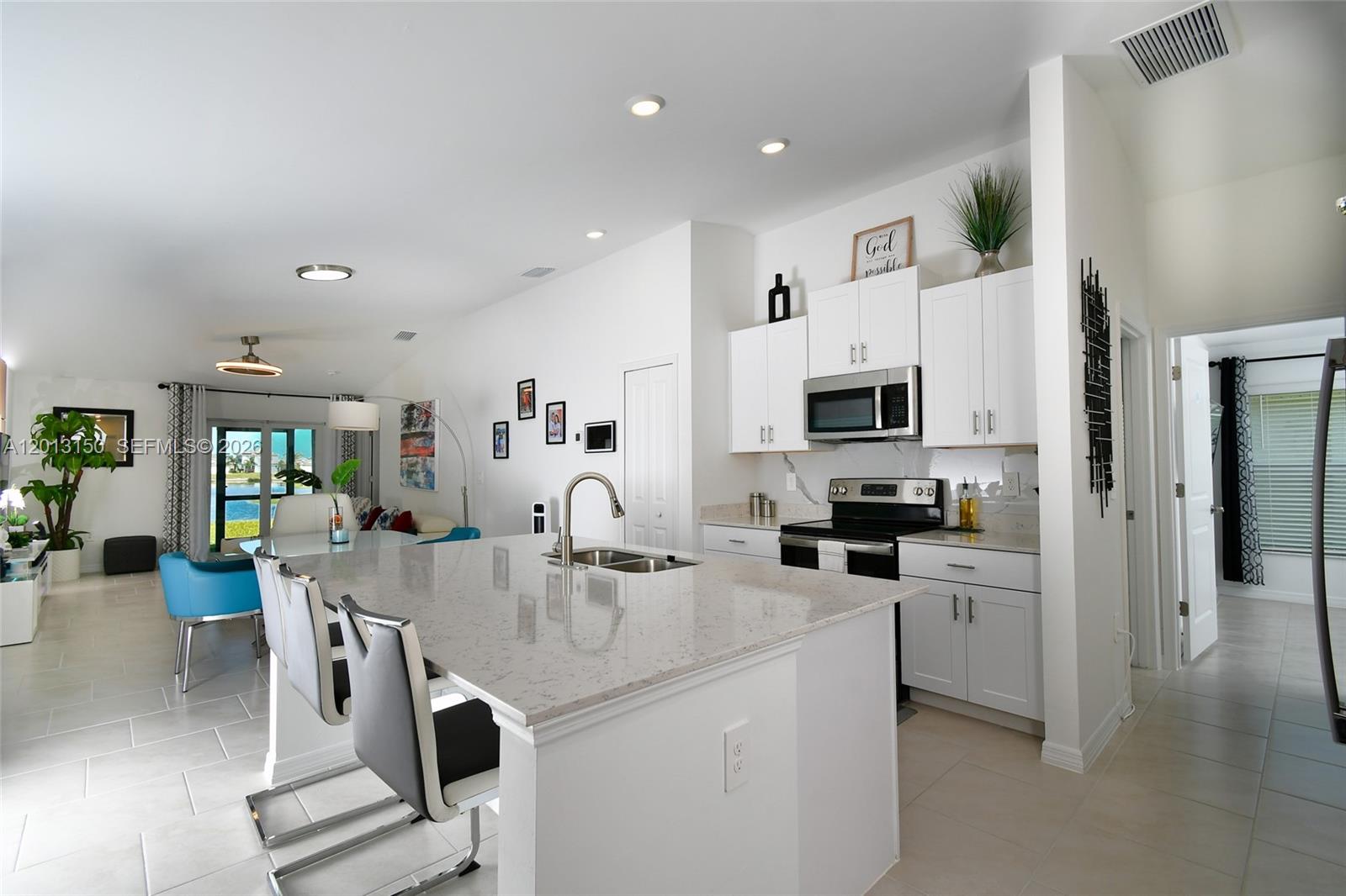 Savannah Lakes - Residential