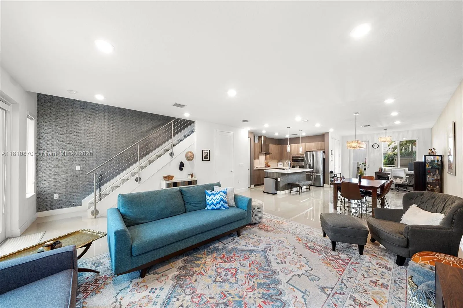 Doral, Florida 33178, United States, 3 Bedrooms Bedrooms, ,3 BathroomsBathrooms,Residential,Pending,140448