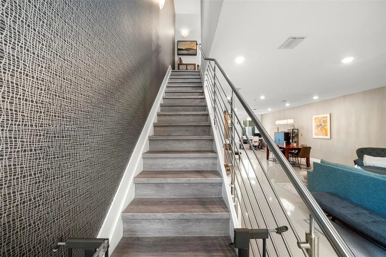 Doral, Florida 33178, United States, 3 Bedrooms Bedrooms, ,3 BathroomsBathrooms,Residential,Pending,140448