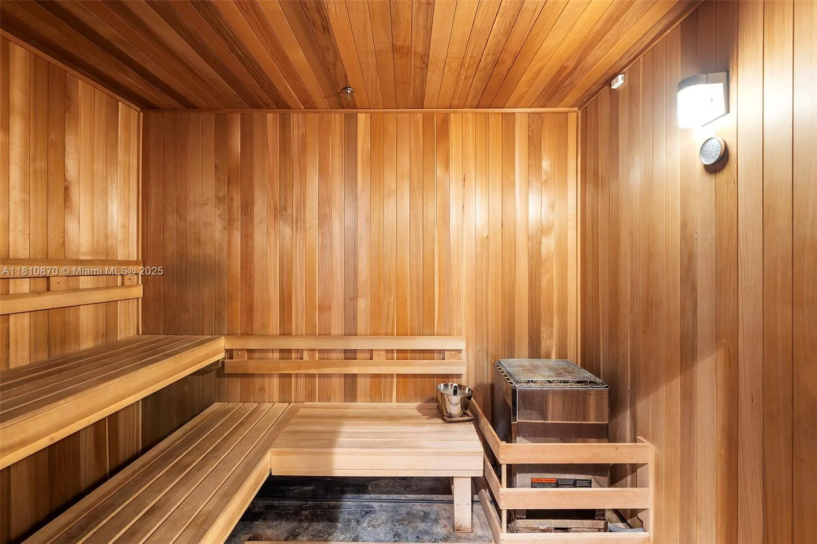 Doral, Florida 33178, United States, 3 Bedrooms Bedrooms, ,3 BathroomsBathrooms,Residential,Pending,140448