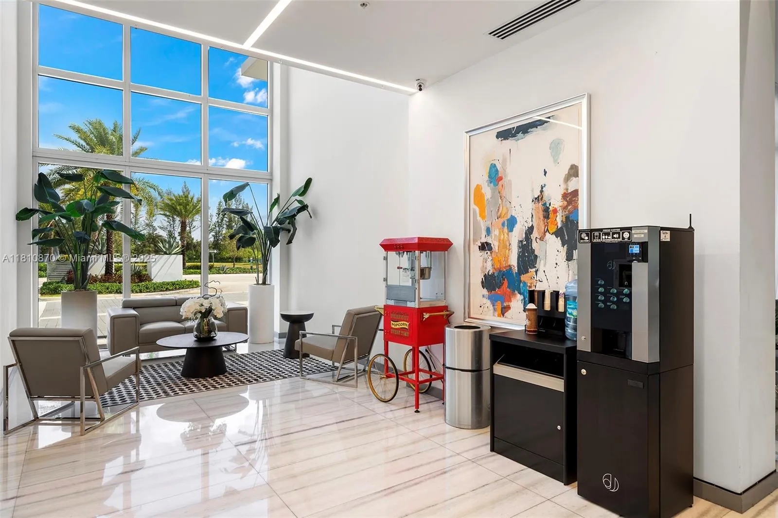 Doral, Florida 33178, United States, 3 Bedrooms Bedrooms, ,3 BathroomsBathrooms,Residential,Pending,140448