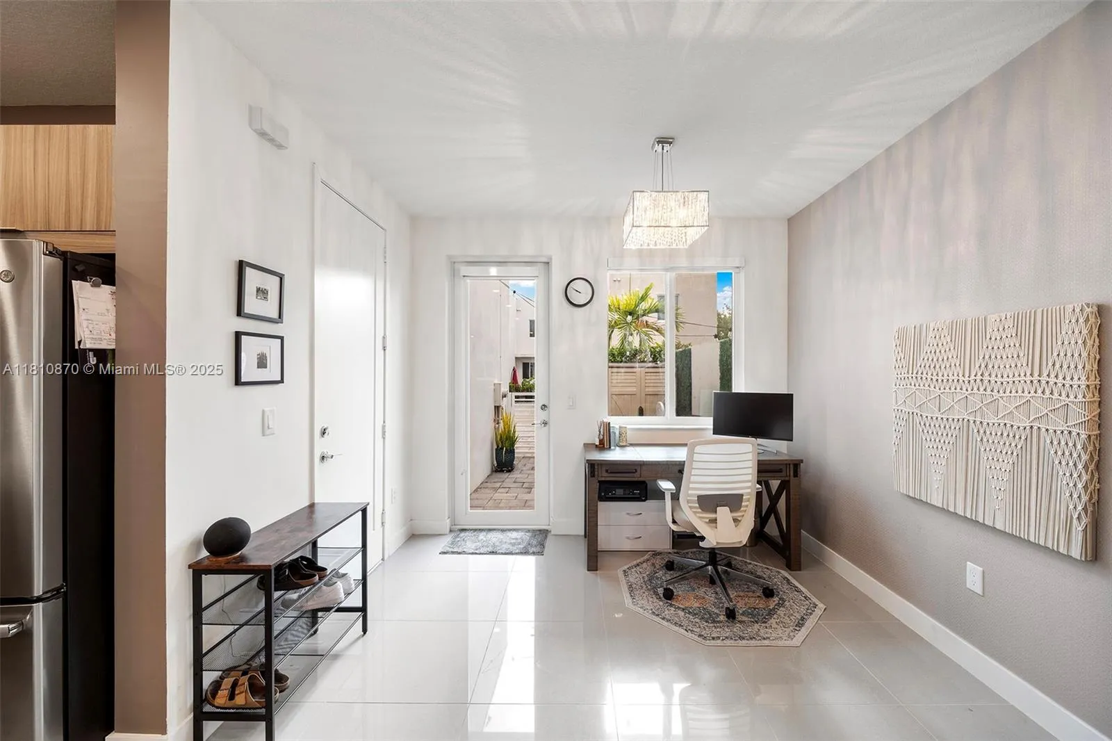 Doral, Florida 33178, United States, 3 Bedrooms Bedrooms, ,3 BathroomsBathrooms,Residential,Pending,140448