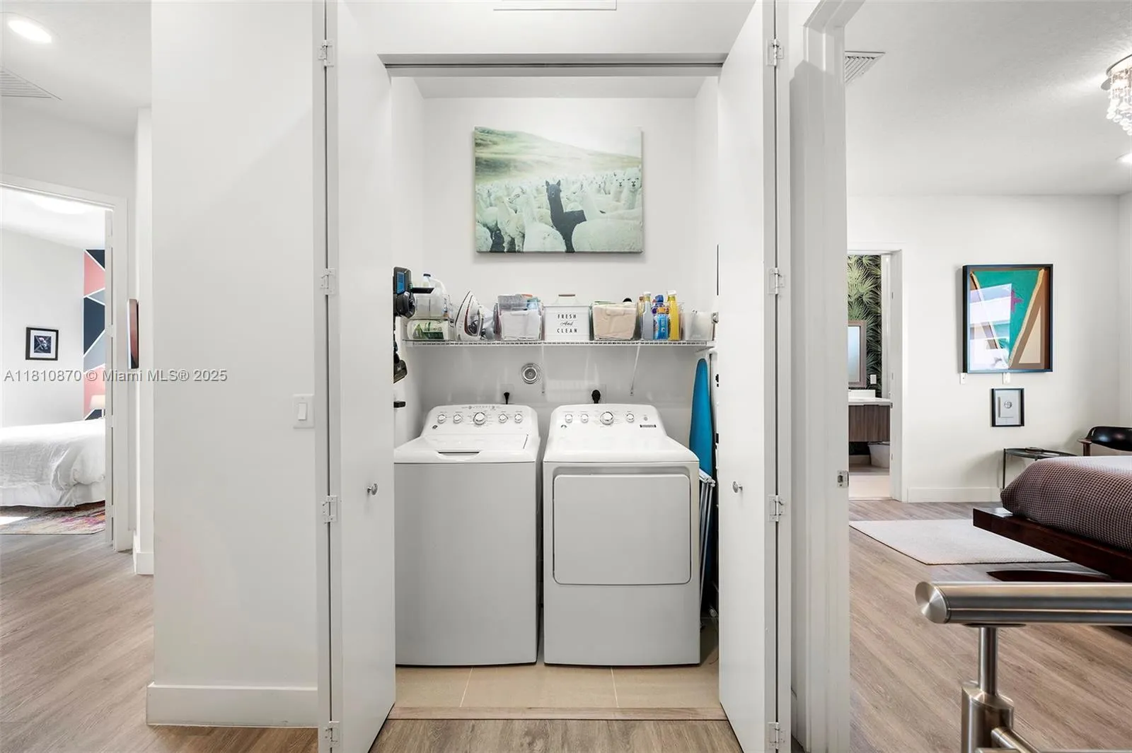 Doral, Florida 33178, United States, 3 Bedrooms Bedrooms, ,3 BathroomsBathrooms,Residential,Pending,140448