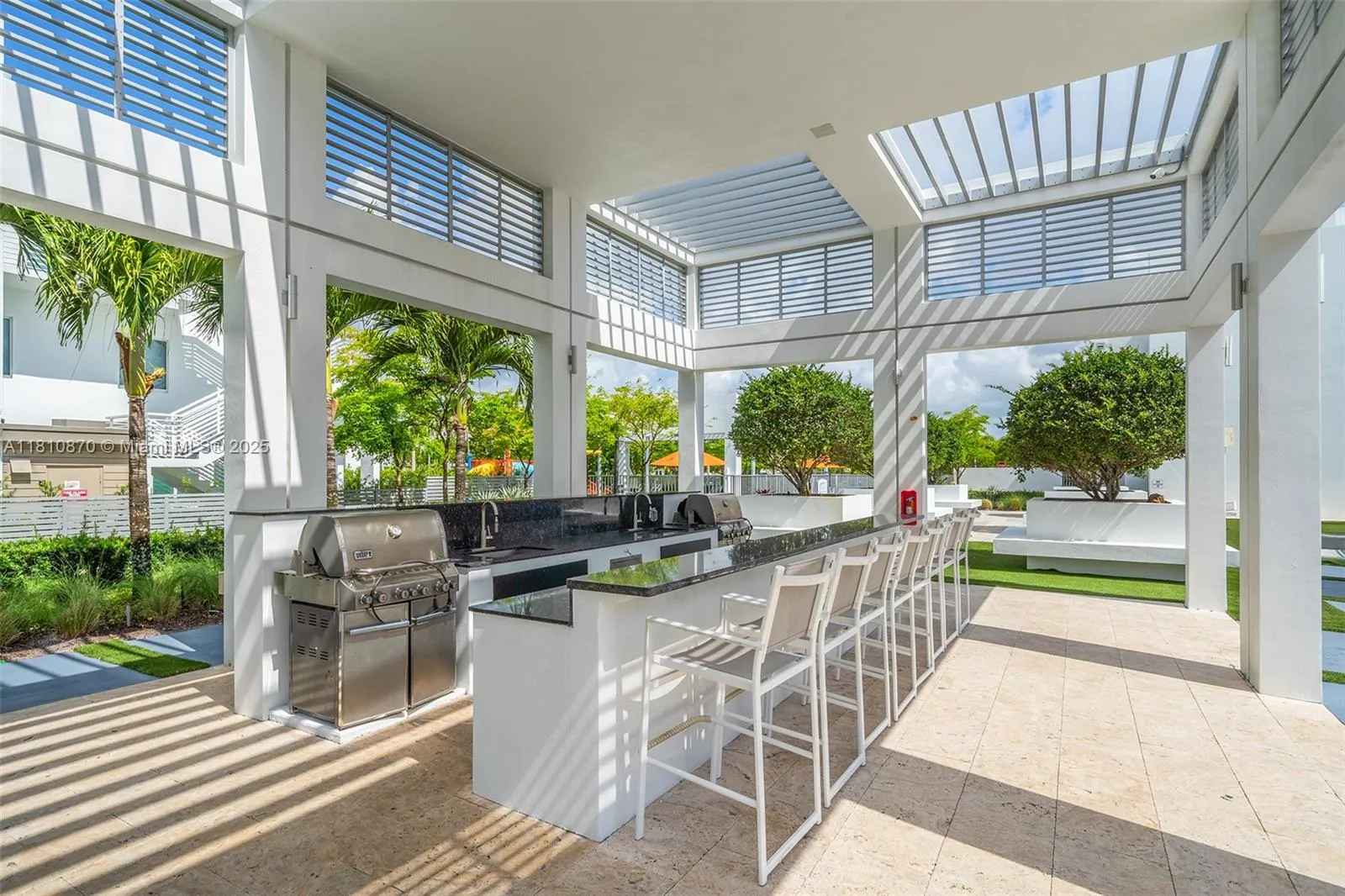 Doral, Florida 33178, United States, 3 Bedrooms Bedrooms, ,3 BathroomsBathrooms,Residential,Pending,140448