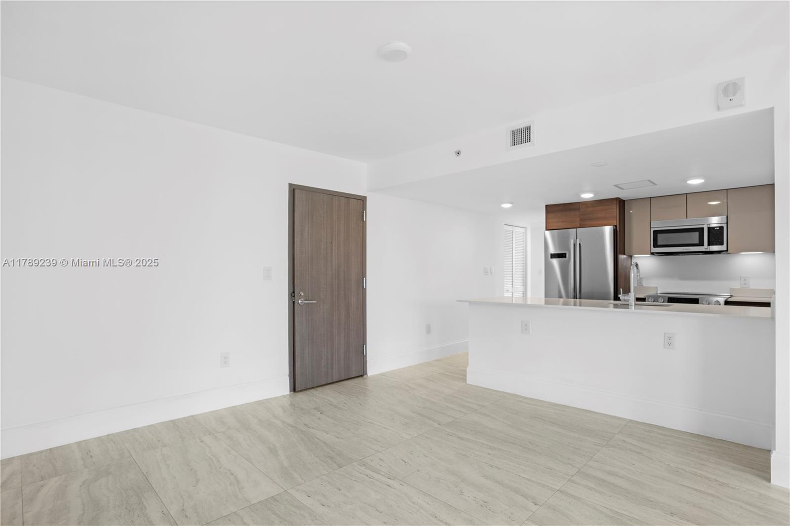 THE IVORY RESIDENCE CONDO - Residential