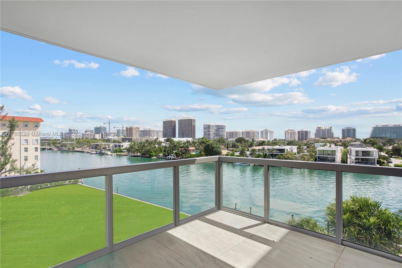 9261 E Bay Harbor Dr 606