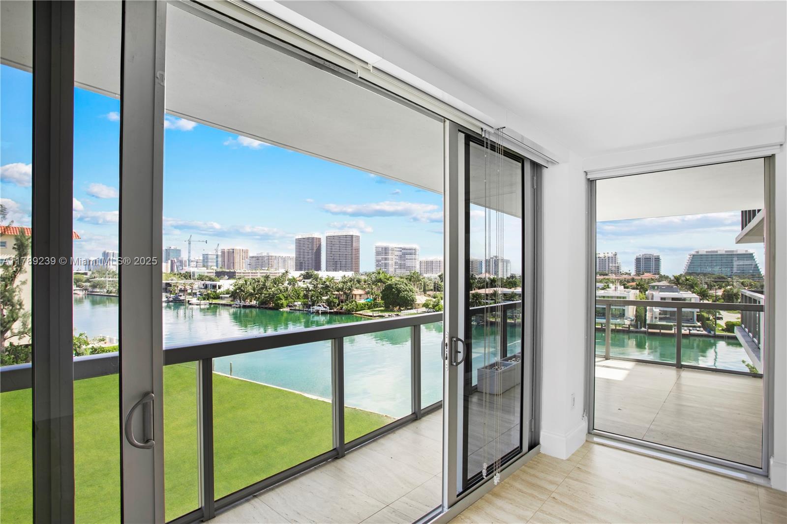 9261 E Bay Harbor Dr 606