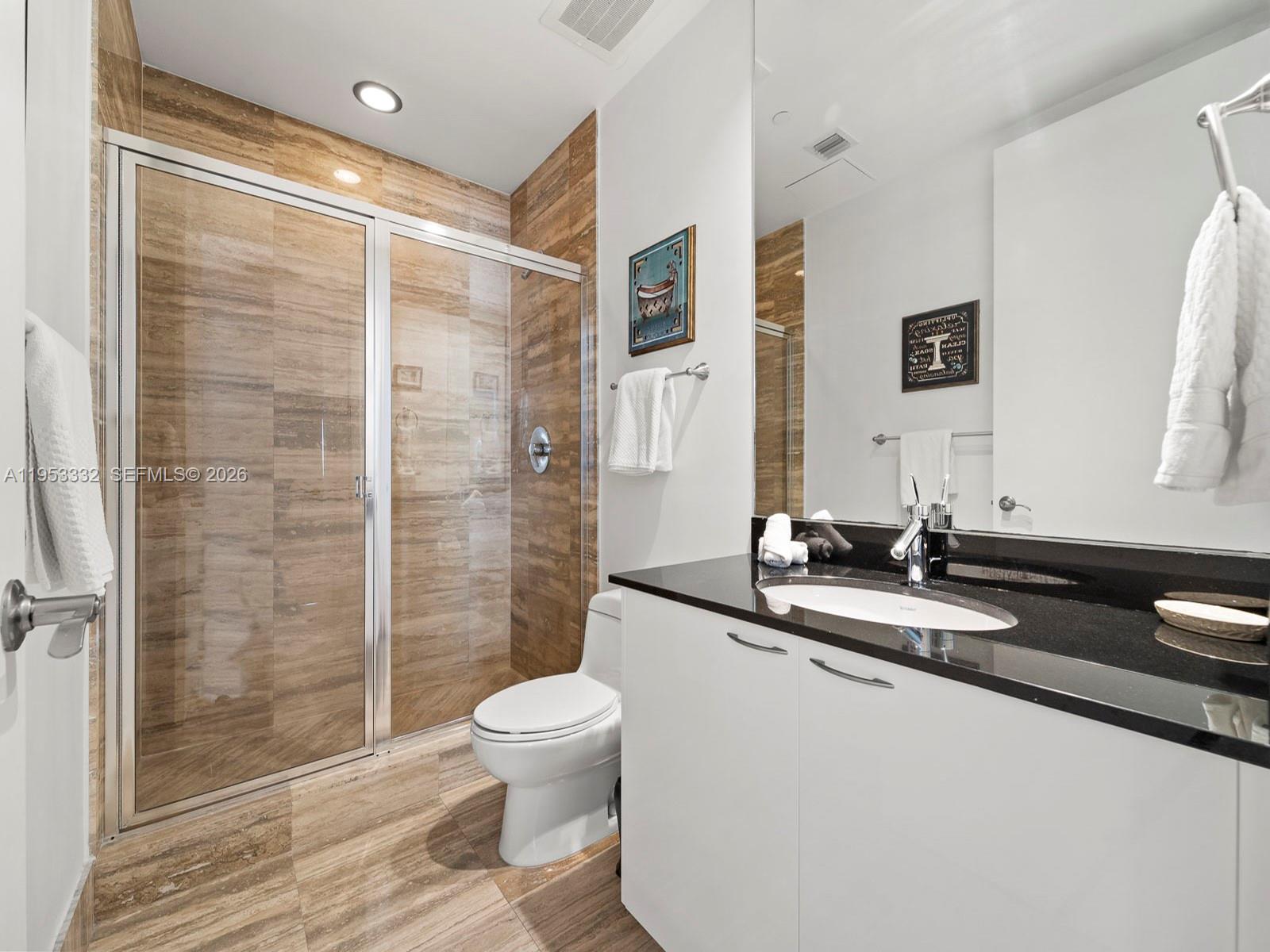 TDR TOWER II CONDO - Residential