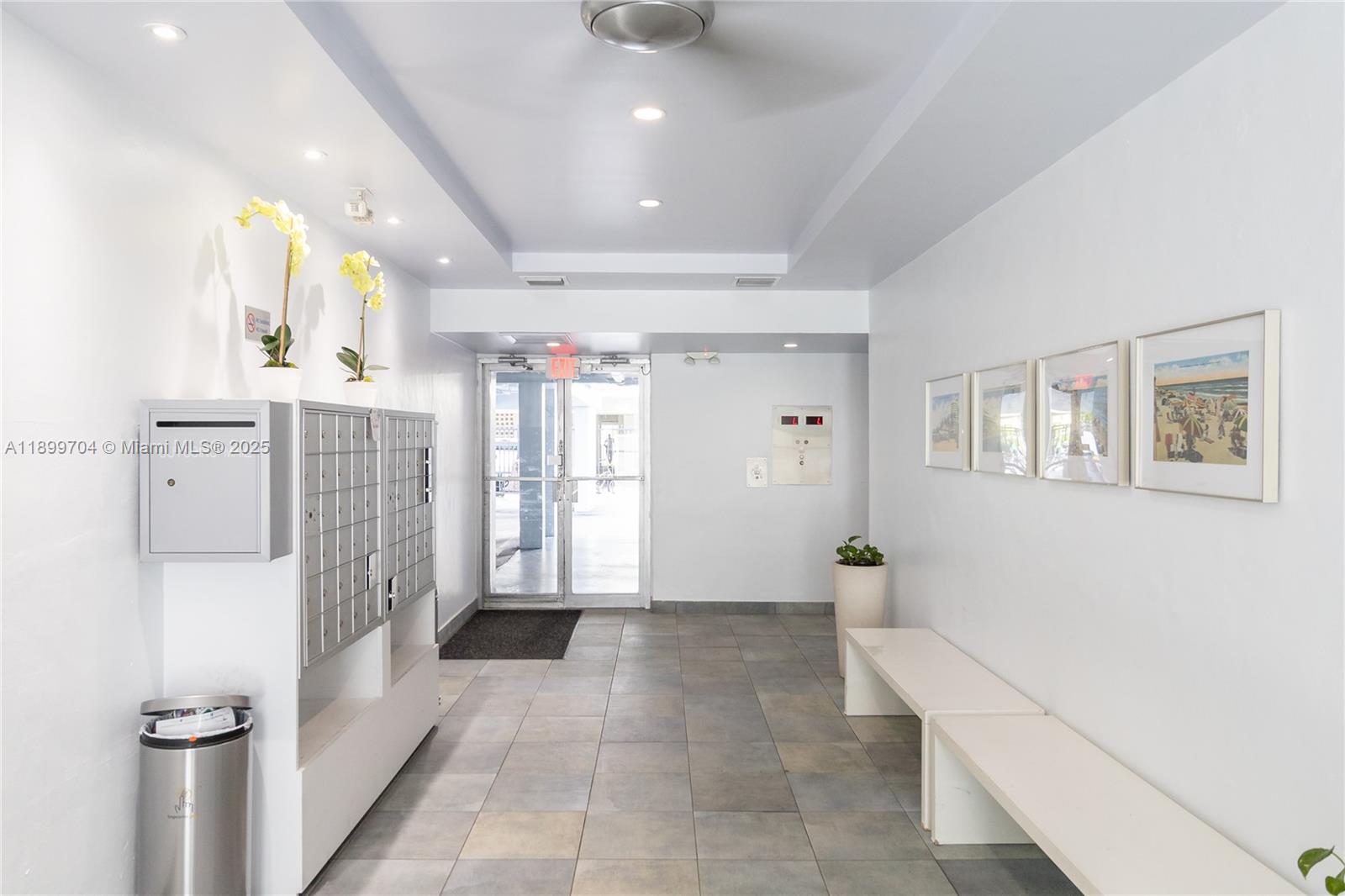 THE PARK GARDENS CONDO - Residential Lease