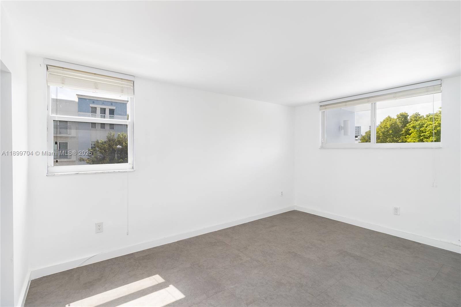 THE PARK GARDENS CONDO - Residential Lease