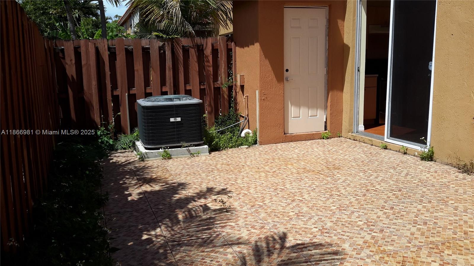 VILLA VIZCAYA CONDO - Residential Lease