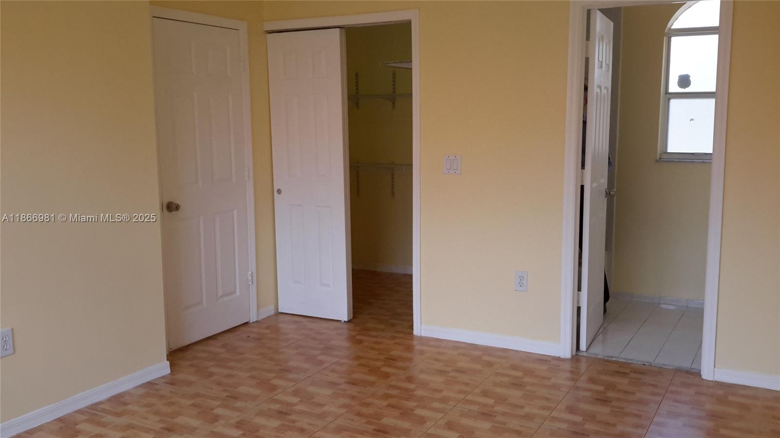 VILLA VIZCAYA CONDO - Residential Lease