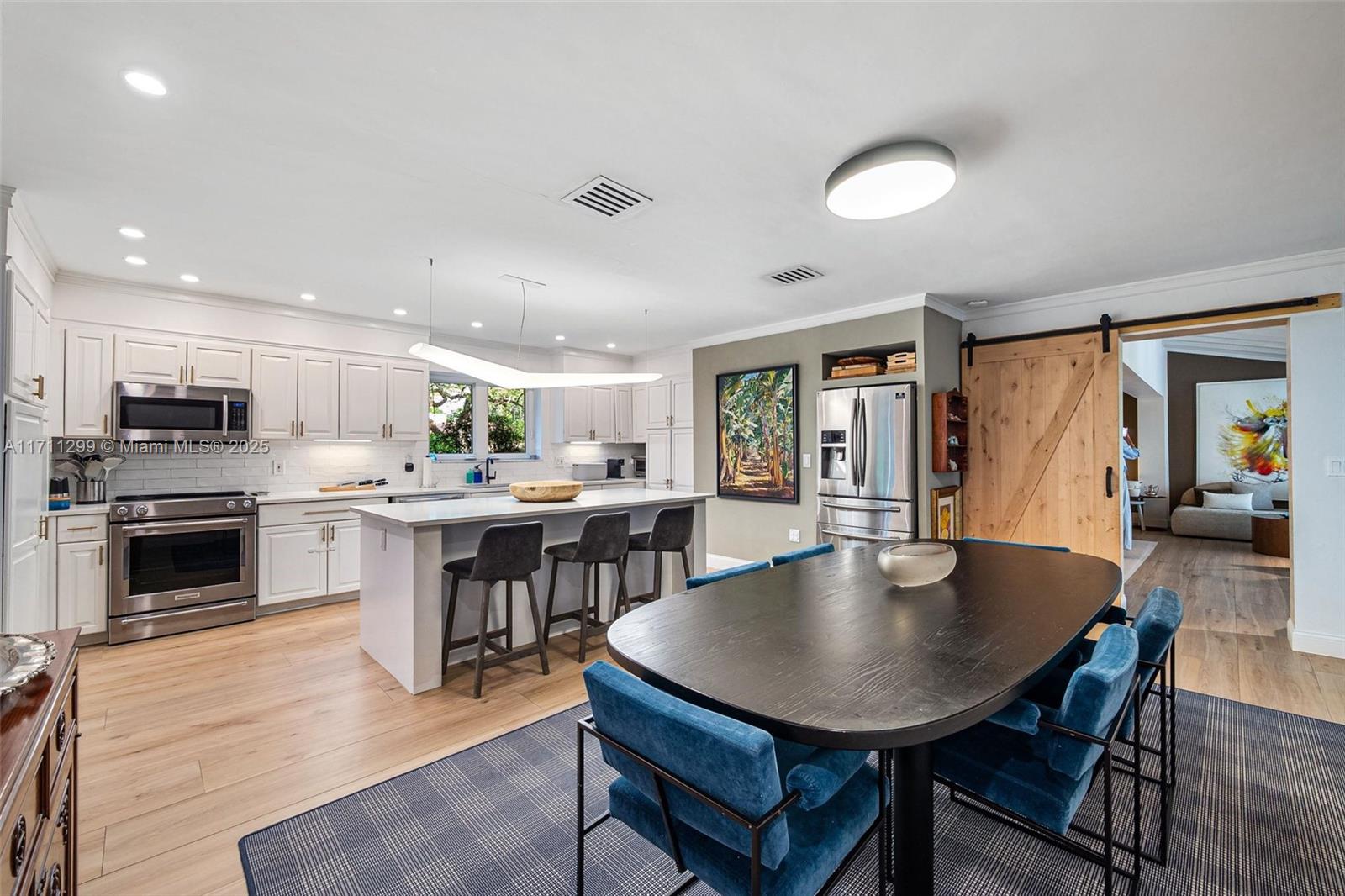 CORAL GABLES RIVIERA SEC - Residential