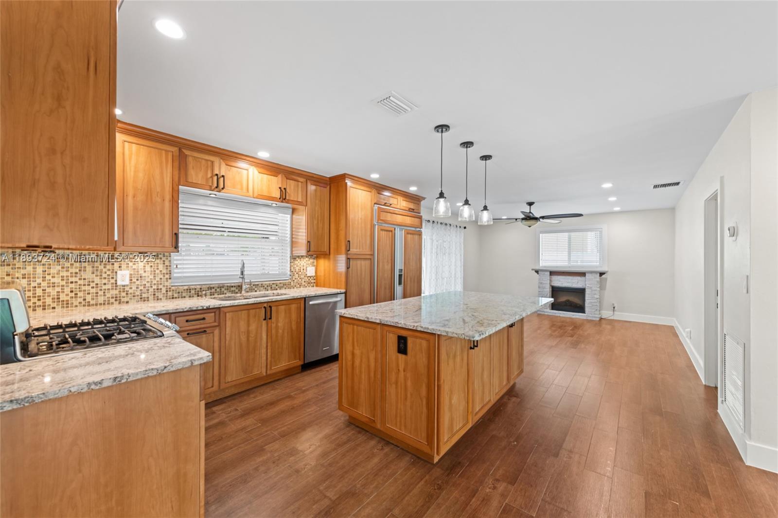 SAGA BAY SEC 1 PART 1 - Residential Lease