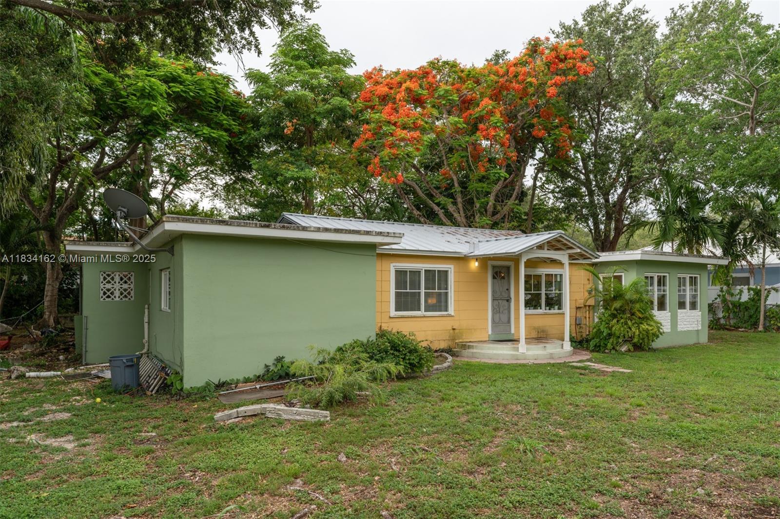 7997 SW 98th Ter