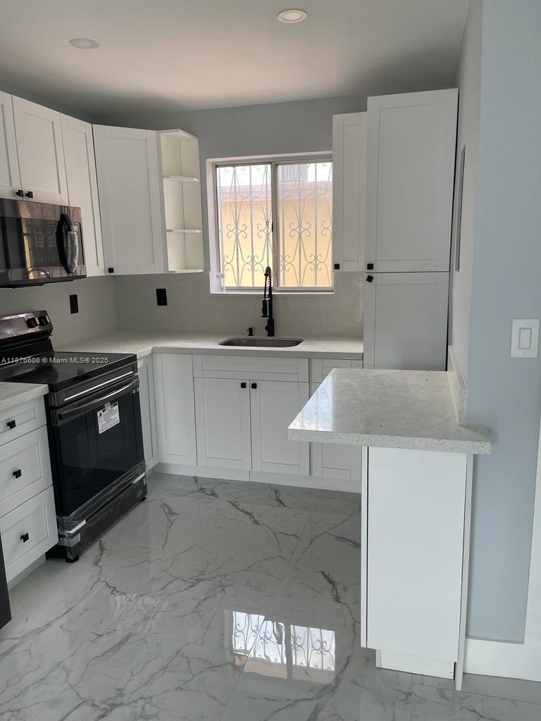 PLAZA MARIA CONDO - Residential