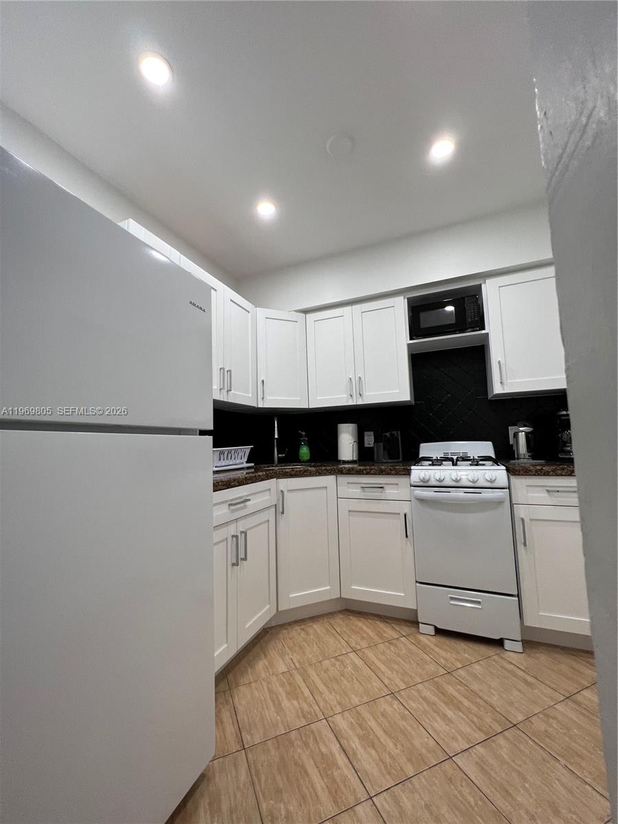 OCEAN BEACH ADDN NO 3 - Residential Lease