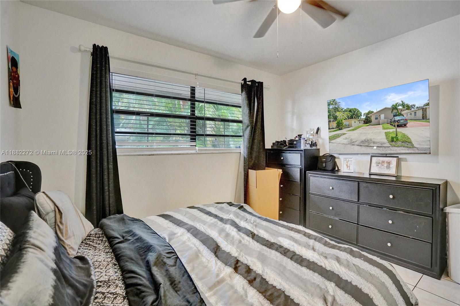 HOLLYWOOD BEACH HEIGHTS S - Residential Lease