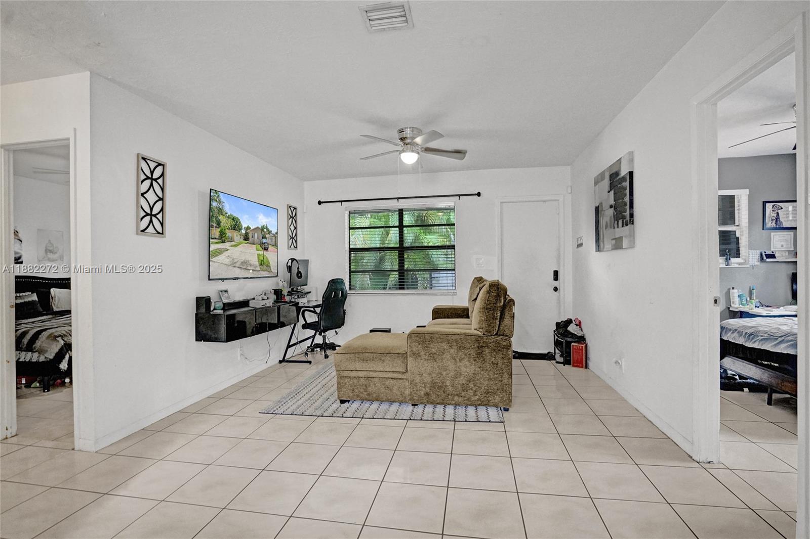HOLLYWOOD BEACH HEIGHTS S - Residential Lease