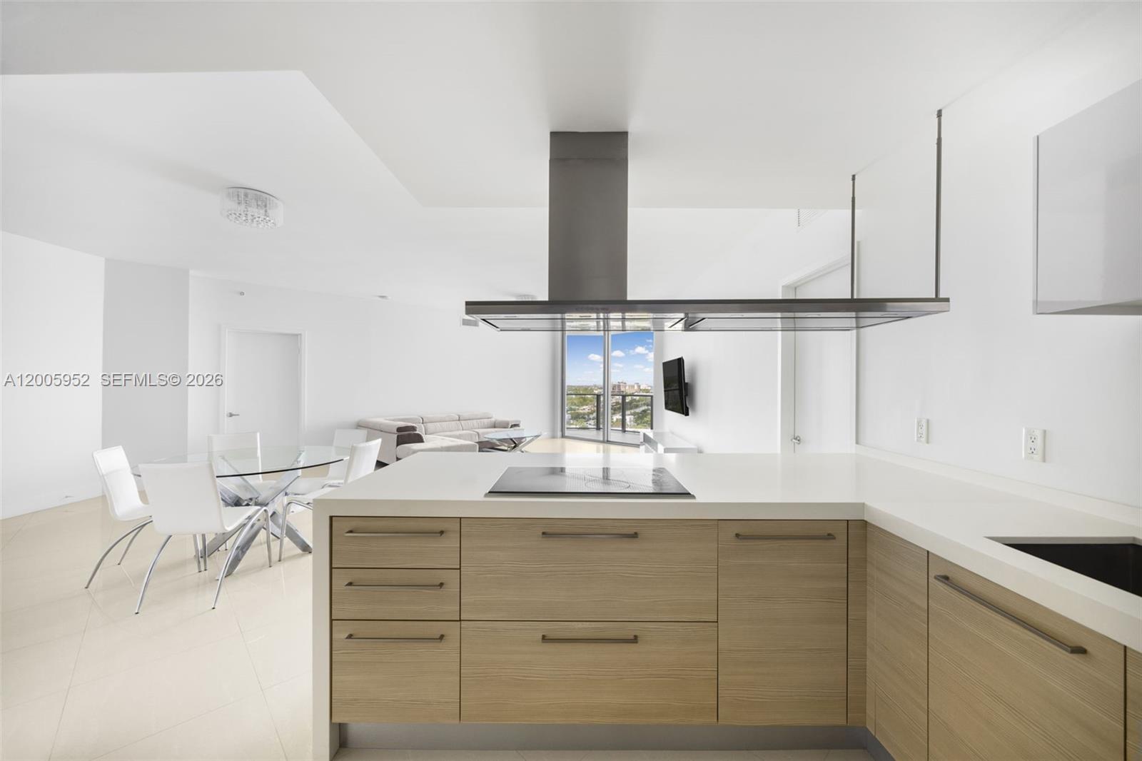 MARINA PALMS RESIDENCES N - Residential