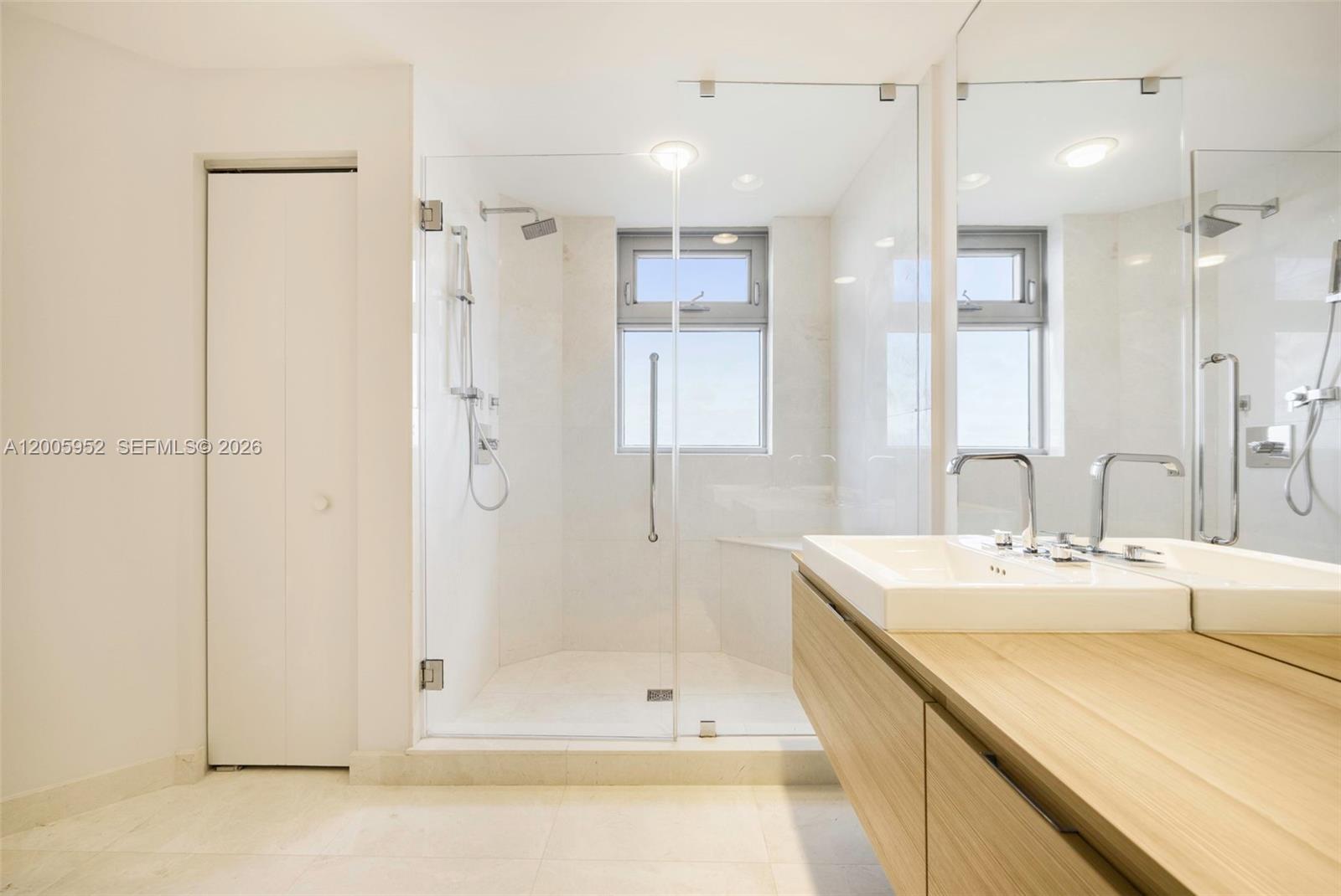 MARINA PALMS RESIDENCES N - Residential