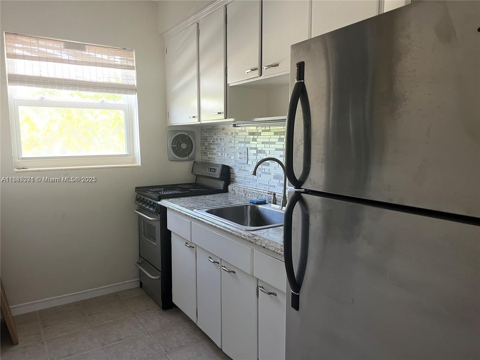 VISTA SHORES CO-OP - Residential Lease