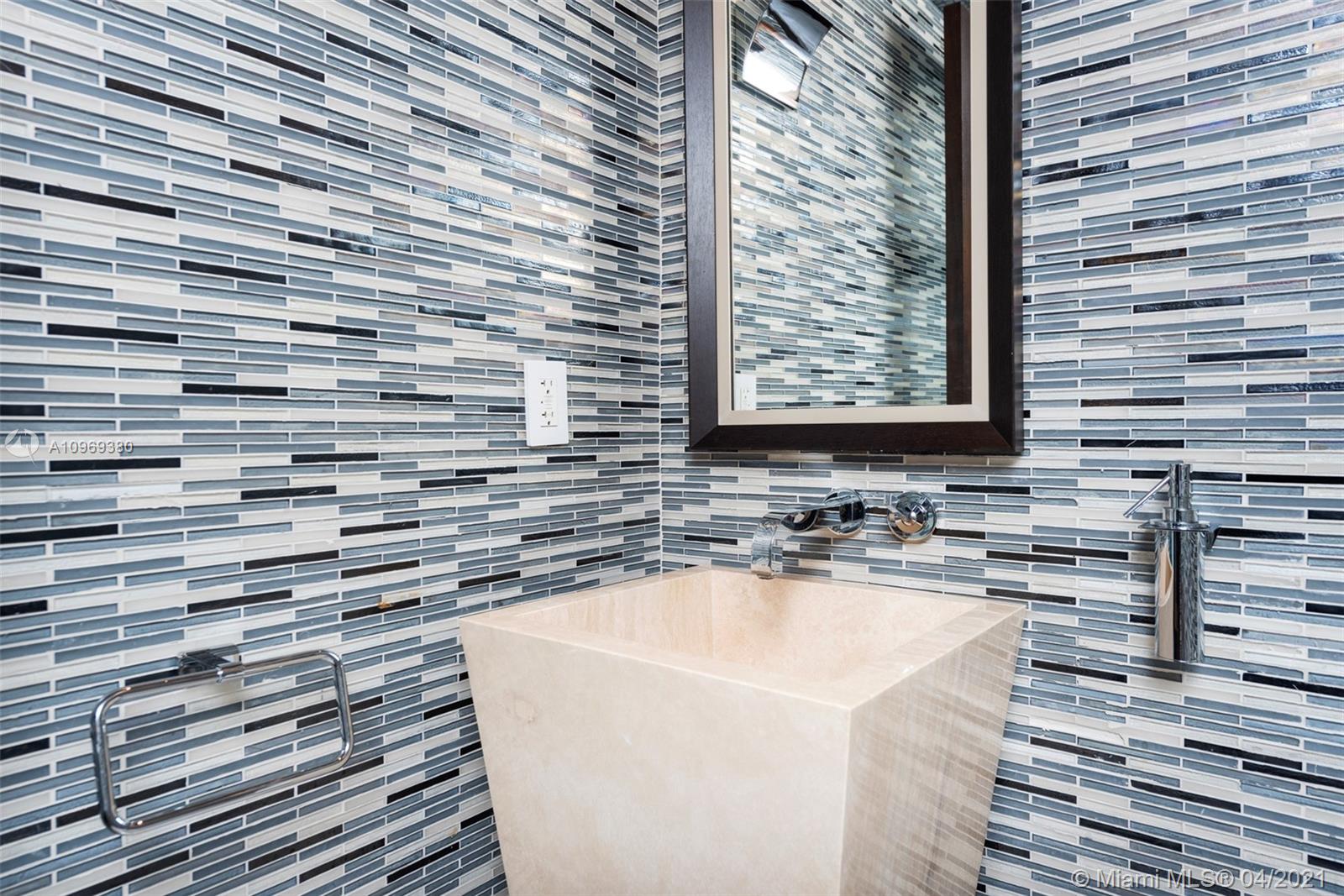 MEI CONDO - Residential