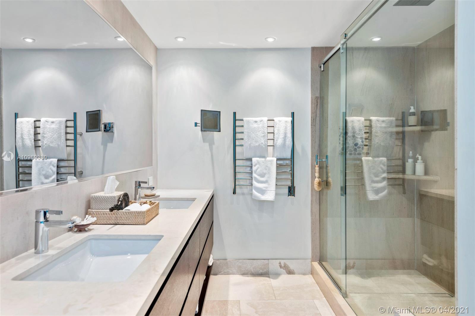 MEI CONDO - Residential