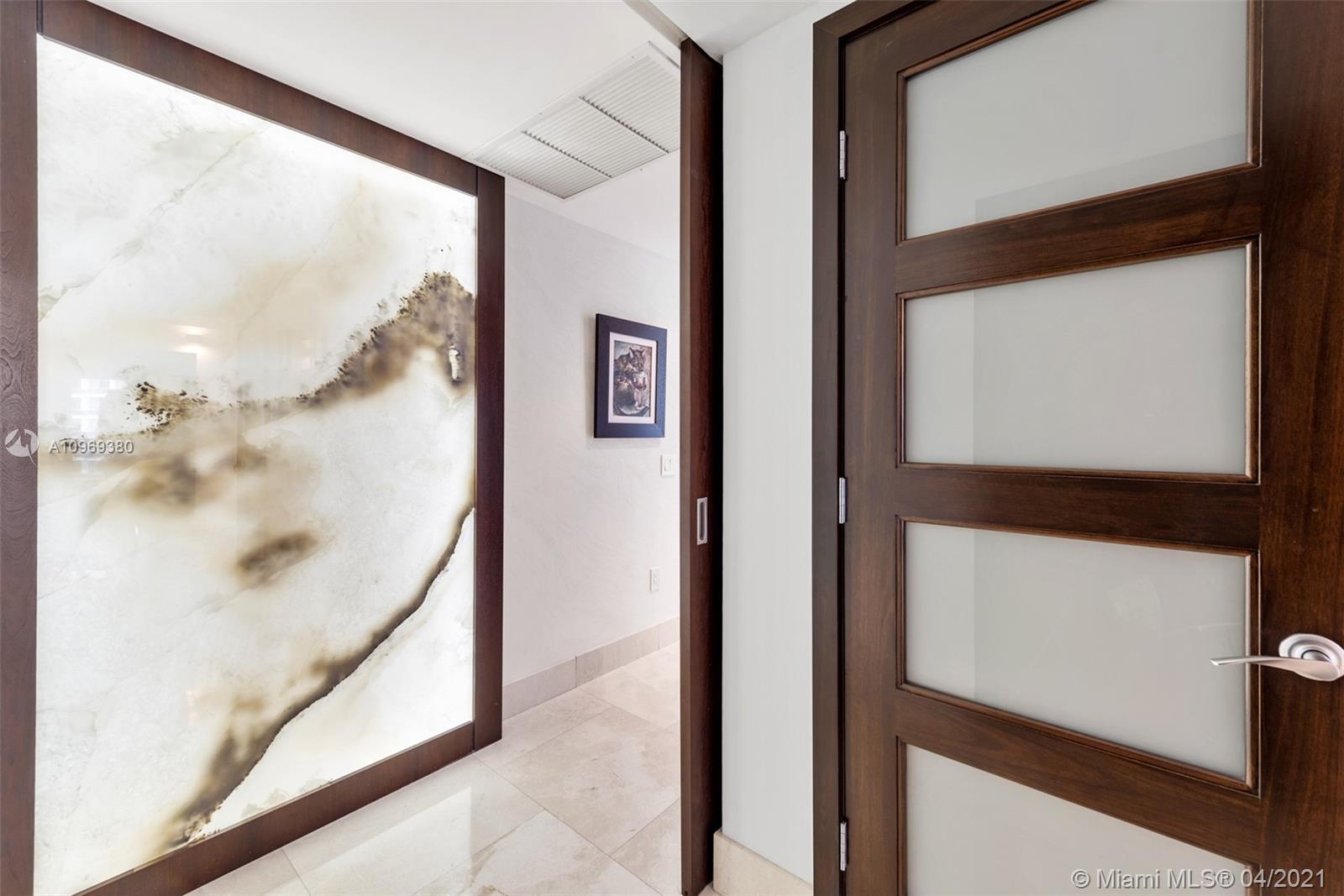 MEI CONDO - Residential