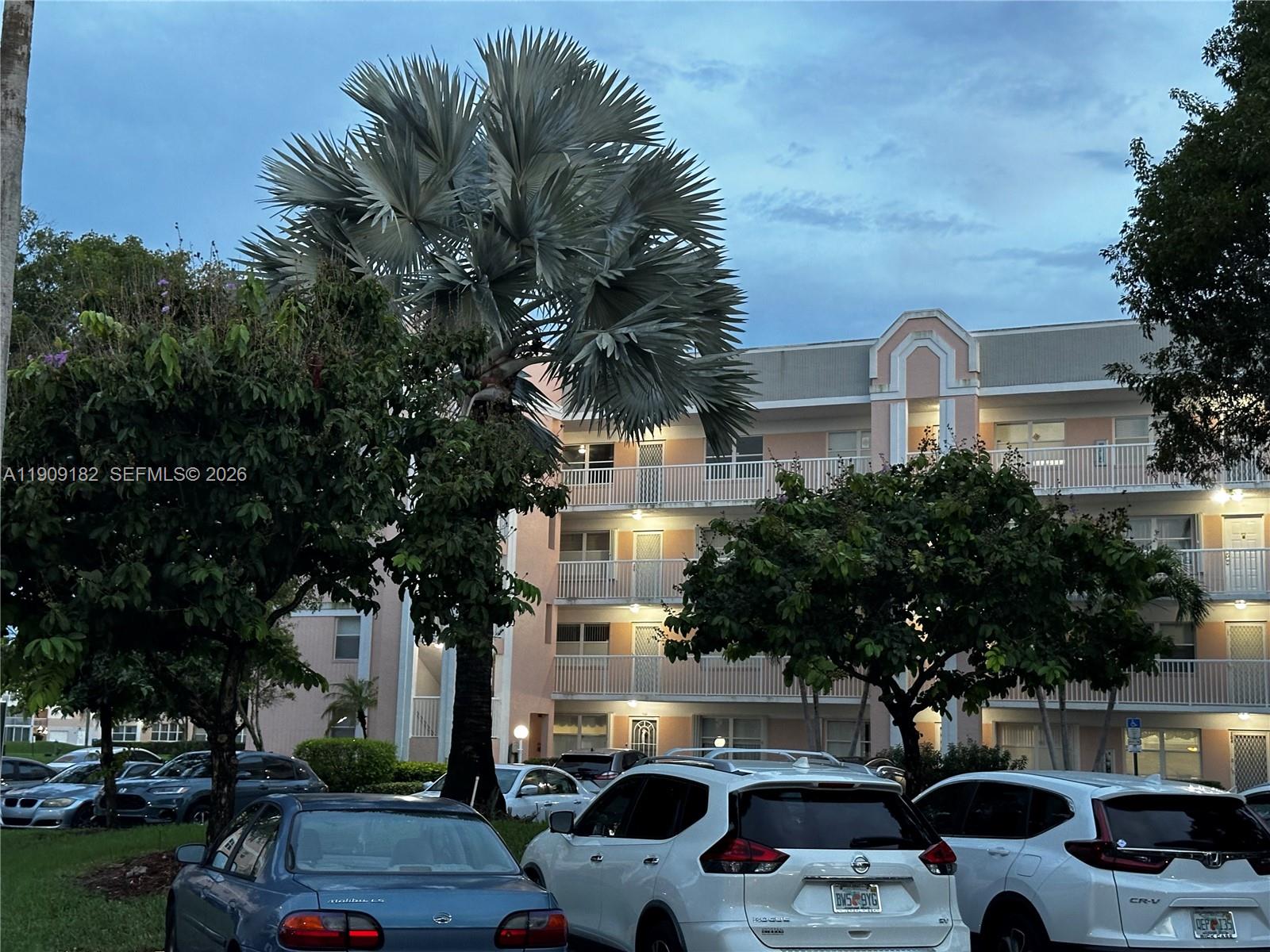 SUNRISE LAKES 193 CONDO - Residential