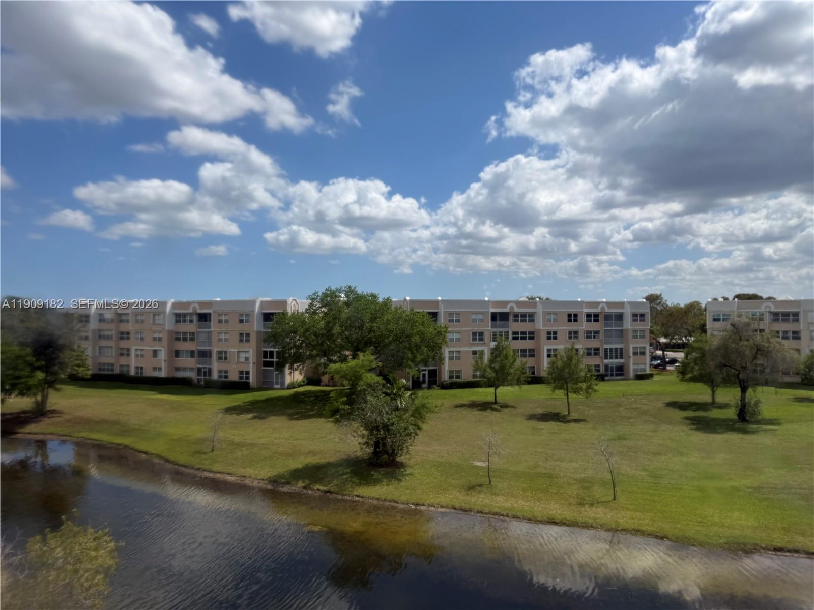 SUNRISE LAKES 193 CONDO - Residential