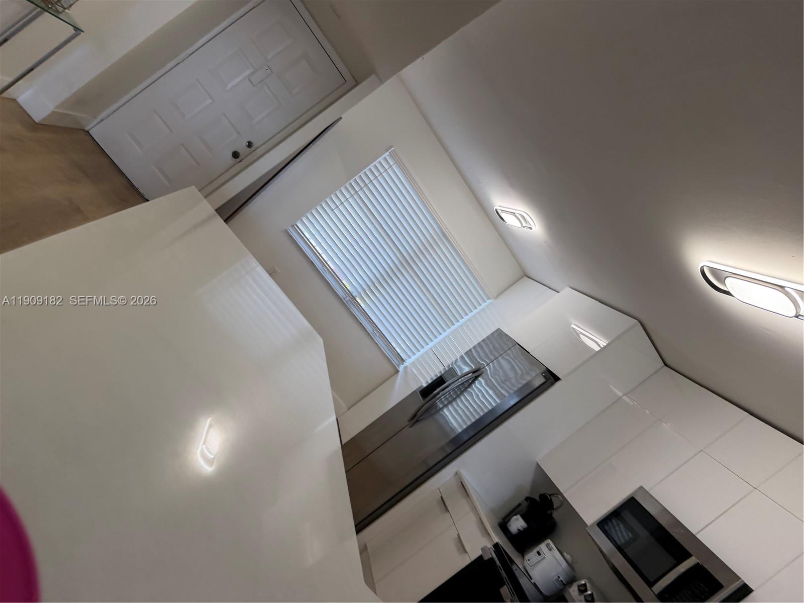SUNRISE LAKES 193 CONDO - Residential