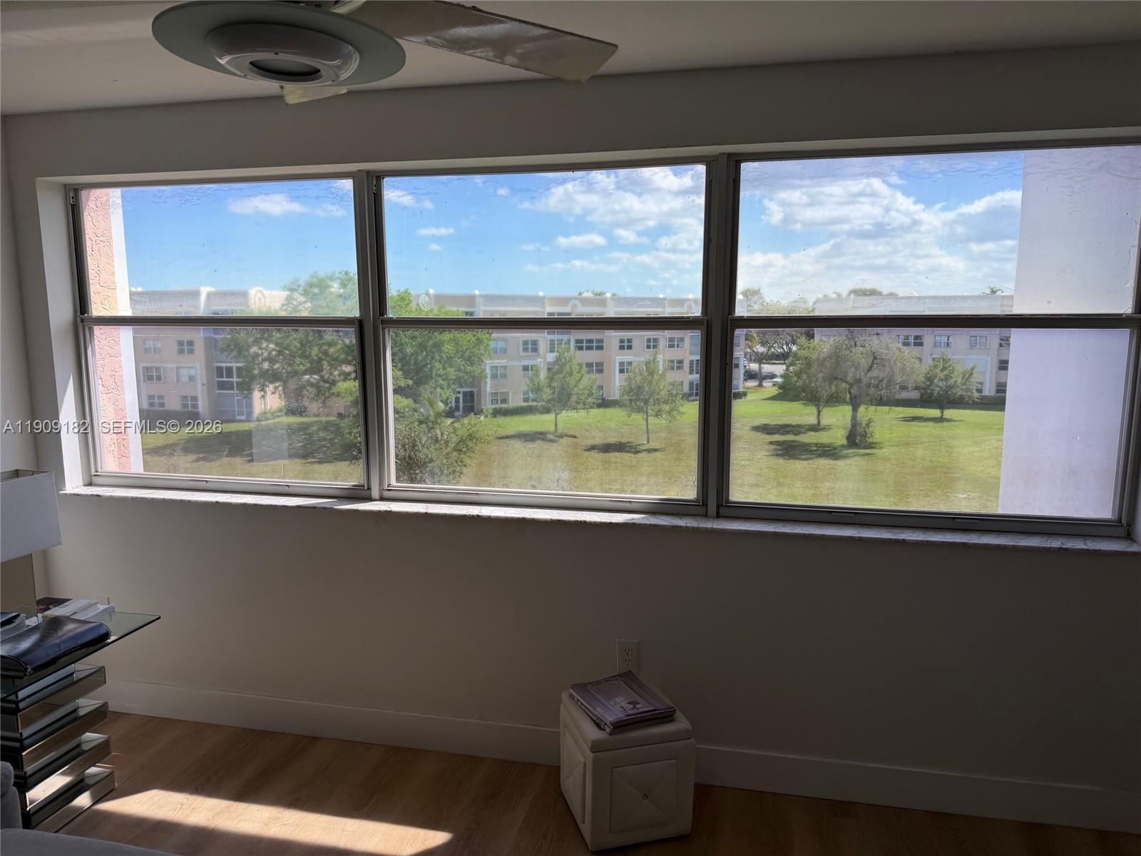 SUNRISE LAKES 193 CONDO - Residential