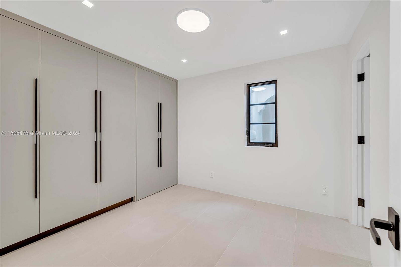 BEACH VIEW ADDN - Residential