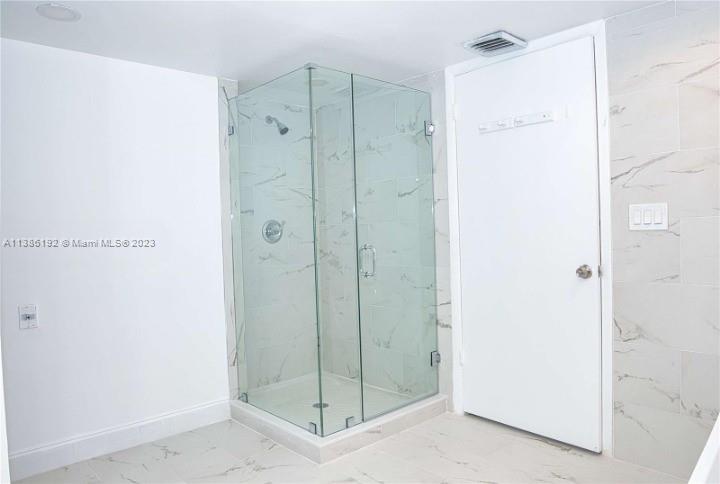 TURNBERRY TOWERS CONDO - Residential