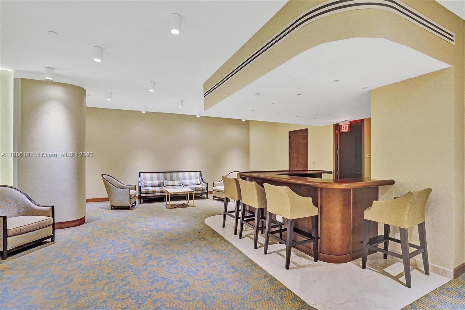 TURNBERRY TOWERS CONDO - Residential