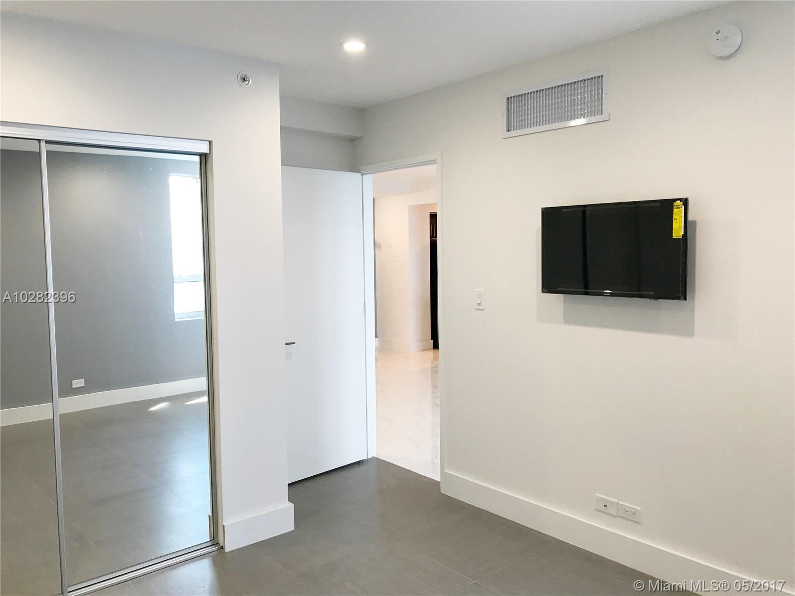 FLAMINGO SOUTH BEACH I CO - Residential Lease