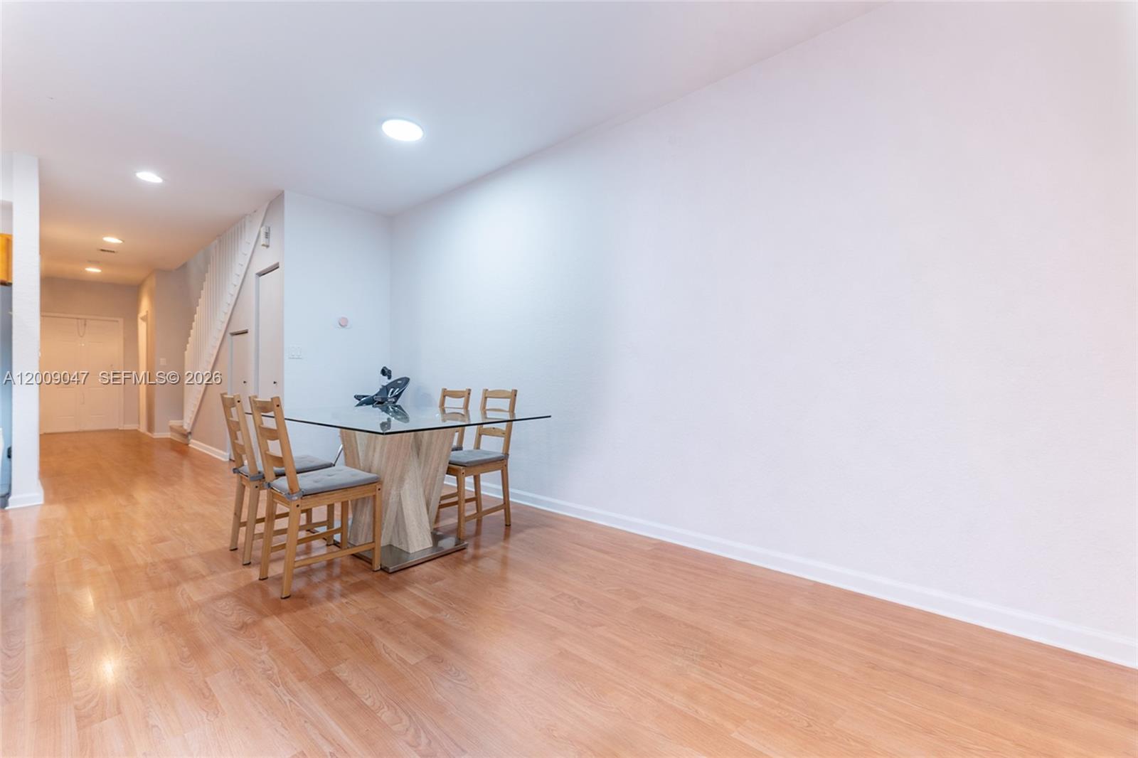 THIRD AVENUE CONDOMINIUM - Residential