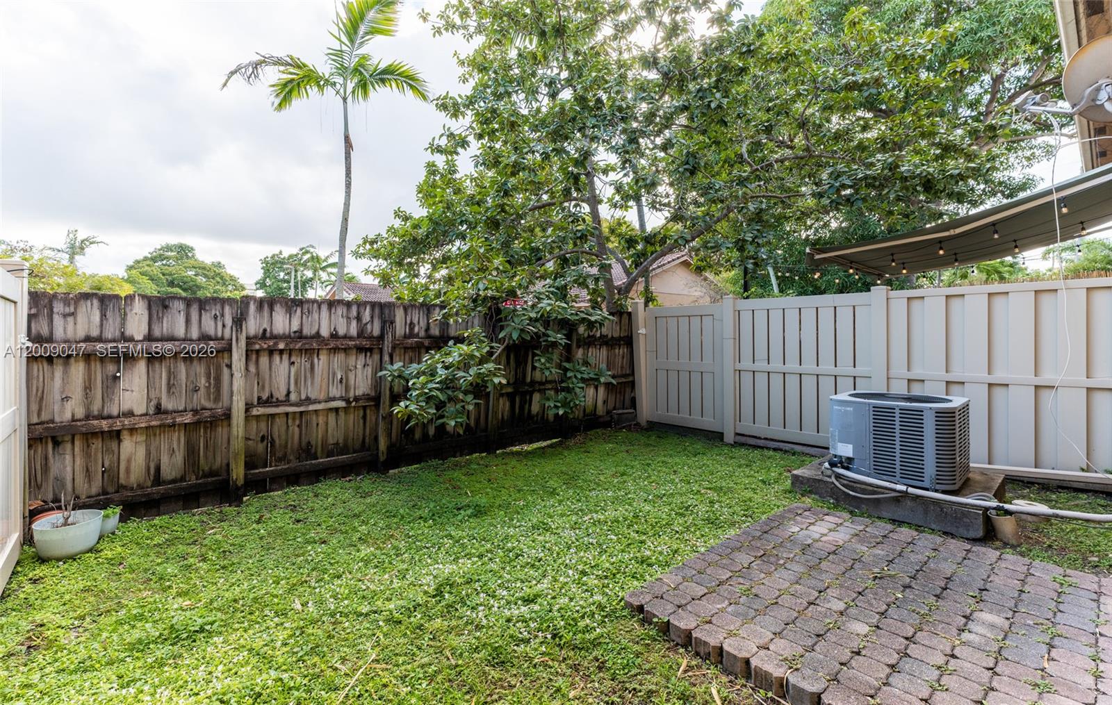 THIRD AVENUE CONDOMINIUM - Residential