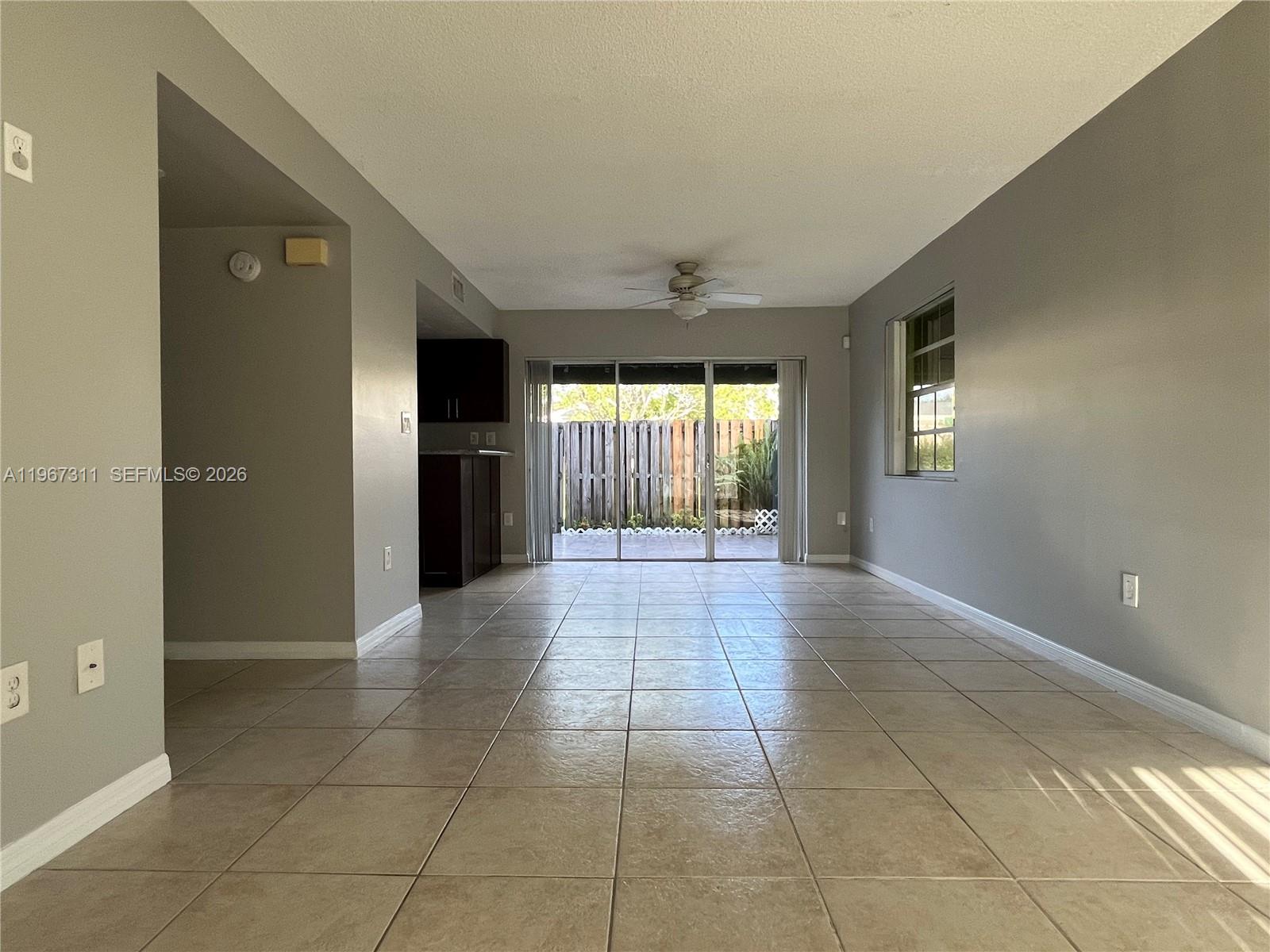 FLAMINGO GARDENS PHASE FO - Residential Lease