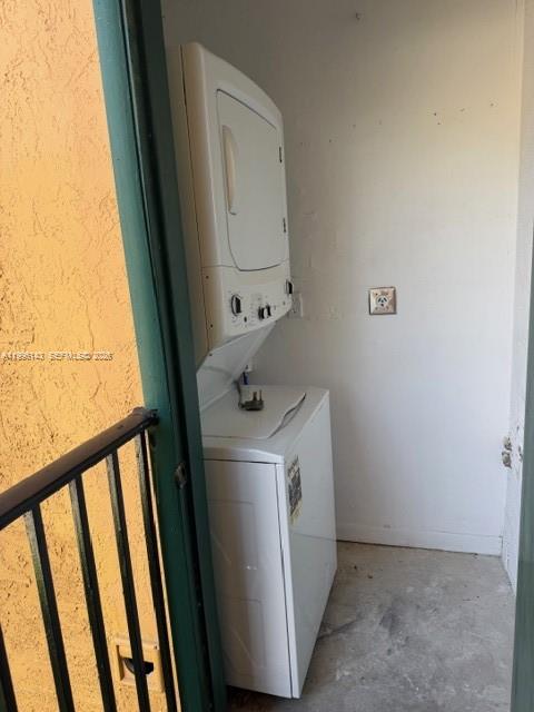 LAKES OF JACARANDA CONDO - Residential