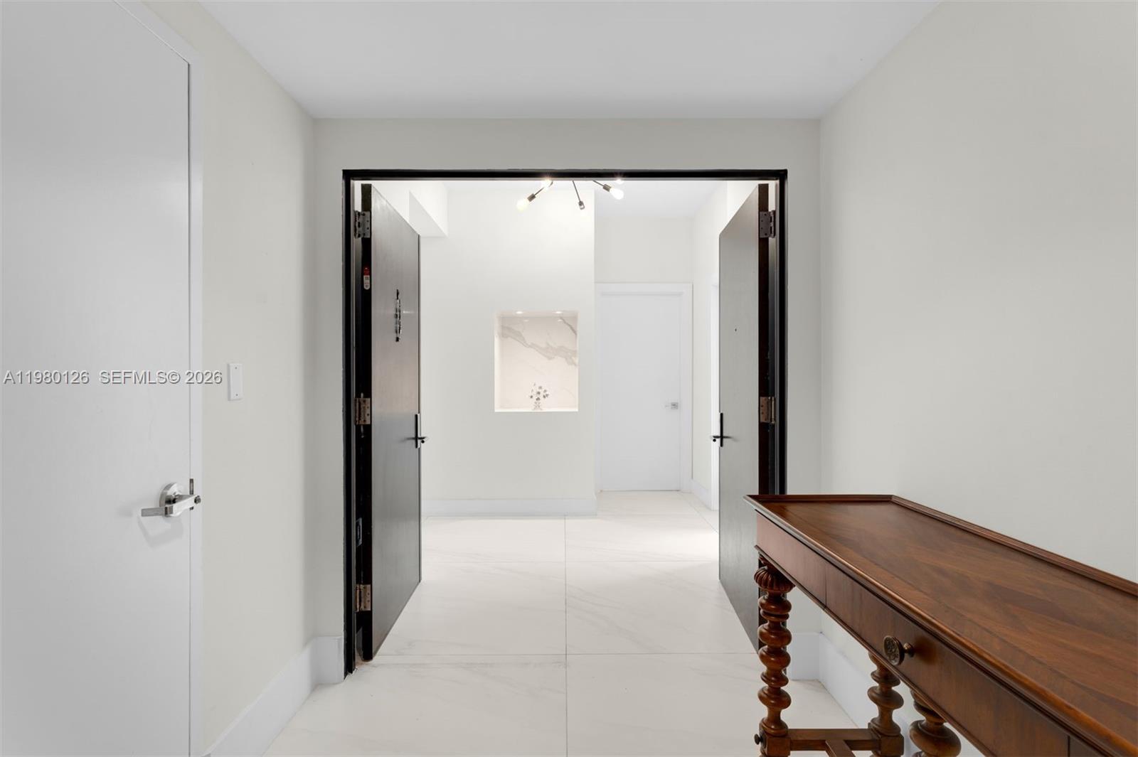 900 BISCAYNE BAY CONDO - Residential